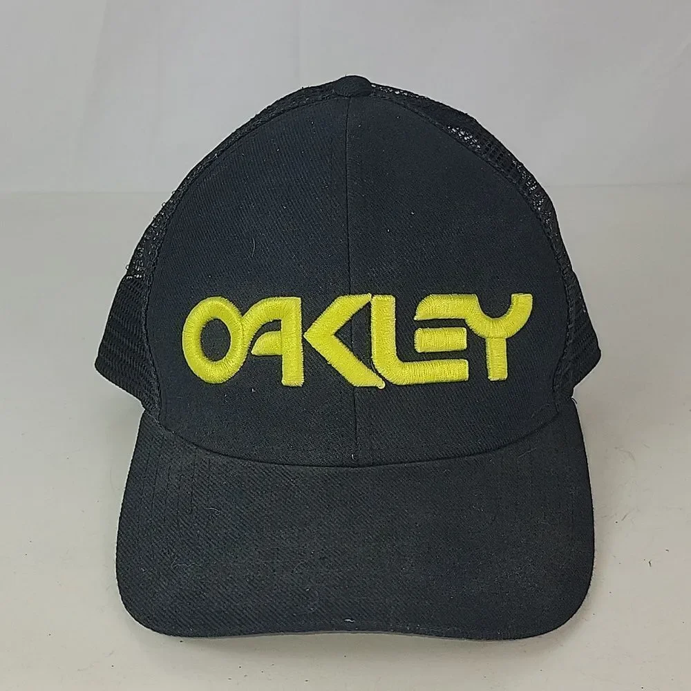 Oakley Hat Cap‎ Snapback Trucker Black